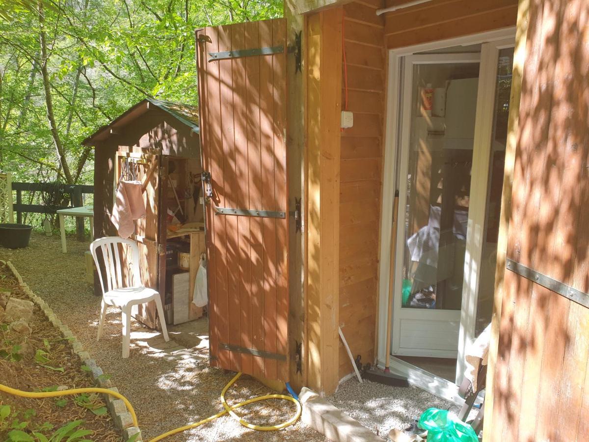 Chalet Type Studio De Charme Avec Jacuzzi Hostal Touet-de-l'Escarene Exterior foto